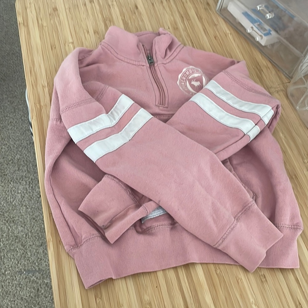 Light pink quarter zipper crew neck